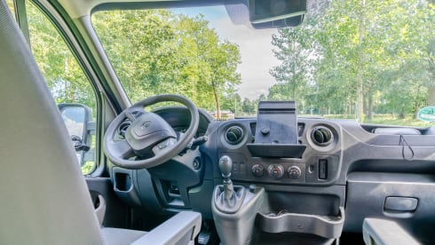 ORBIS – 2p Renault bus from 2018 Travel case built for convenience. none like this