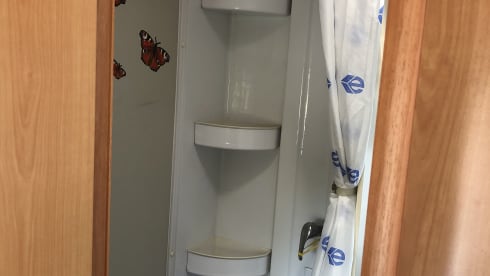 De Baron – Five berth Elnagh alcove Fiat Ducato