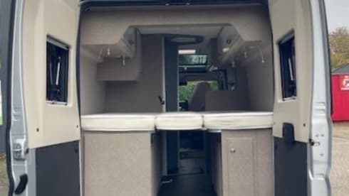 2p Karmann bus uit 2022