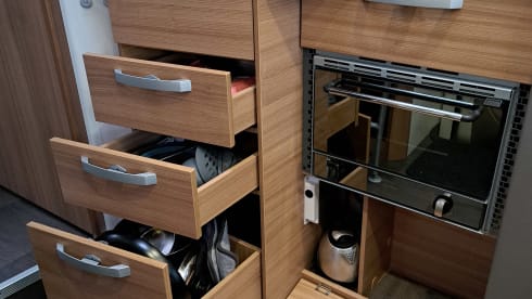 Adria Matrix 670 DC – 4p Adria Mobil semi-integrated from 2019