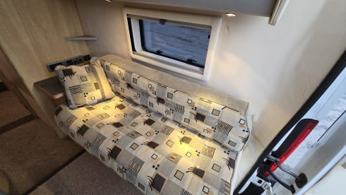 Boxer – 2 berth Peugeot Boxer campervan 