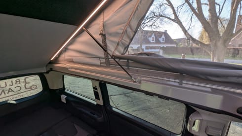 Crosscamp op Mercedes Vito - Avontuur voor 4 (5) pers.