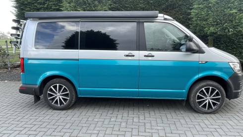 Aloha Beach Camper Aqua VW T6 California