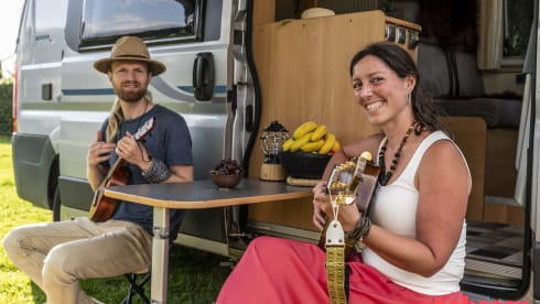 Hygge – Atmospheric camper bus for a fun adventure