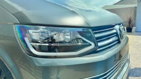 Grey Wolf – 4 berth VW T6 Converted 2016 Camper 