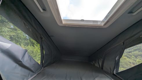 Ebbw Campervan – Autobus 4 couchettes (autre modèle à partir de 2023)
