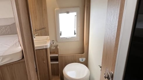 Heyden – New Zefiro integral with air conditioning 