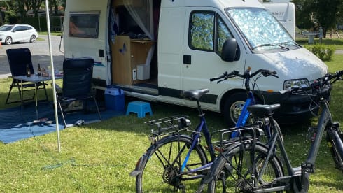 Dushi – 2p Peugeot bus from 2002