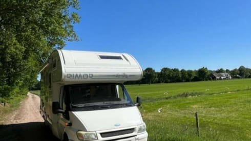 Onze Harrie – Lovely 6p family camper! Air conditioning, fully equipped, bunk bed