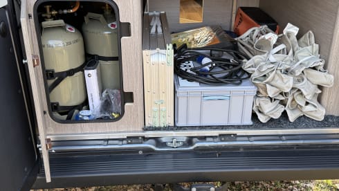 4p Pössl bus uit 2020