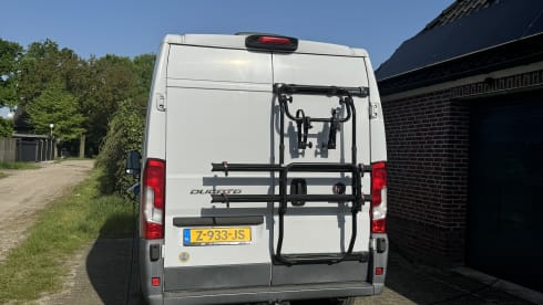 Very neat self-built 2p Fiat Ducato bus from 2016 