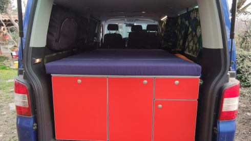 bluesky – vw t5 long wheelbase, free on the road surrounded by a blue sky