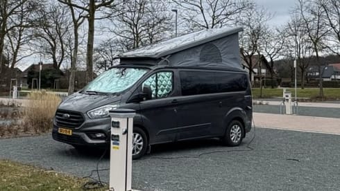 4p Ford bus from 2024