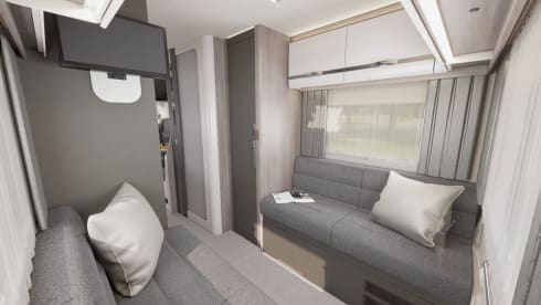 HSN – Swift semi-geïntegreerde camper met 5 slaapplaatsen vanaf 2025