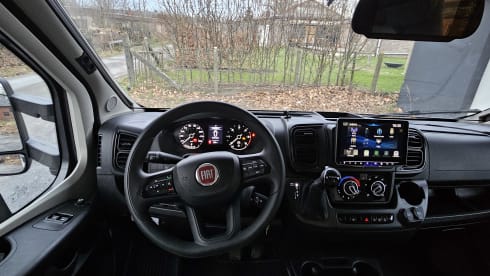 Oosnarf – 6p Fiat alcove from 2024