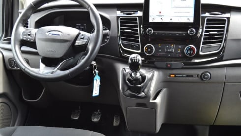 Vantura – Full option Ford Nugget plus Trail campervan 