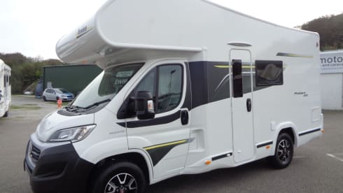 Benny boy – 4 berth Benimar alcove from 2021