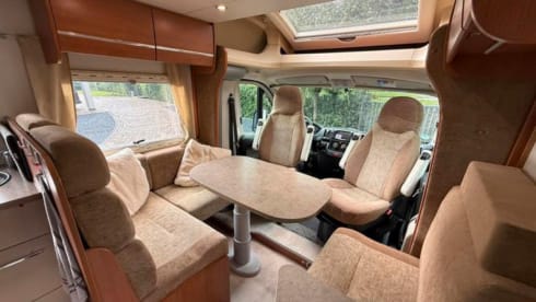 4p Challenger semi-integrated from 2012