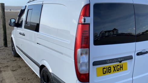 Danny de Vito – 2 berth Mercedes Vito Campervan 