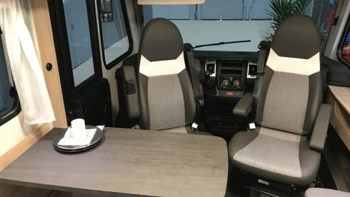13/21 – Luxurious, complete camper with length beds and a pull-down bed!