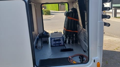 Cocoon 463 – 4p Benimar semi-integrated uit 2024