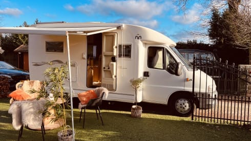 Milly – our Low budget 4 person camper with 3 sleeping places 2006
