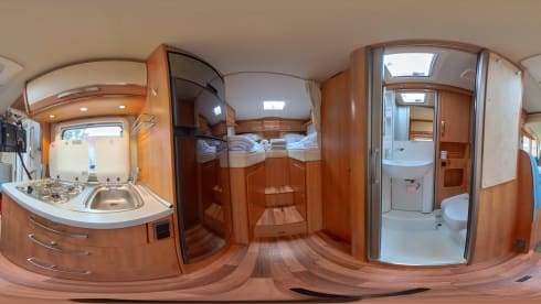 Happy Hymer family camper (automatic) for 4 people B driving license