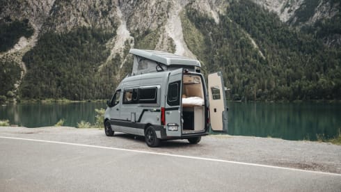 Bobil – 2024 Hymer campervan 4 personen
