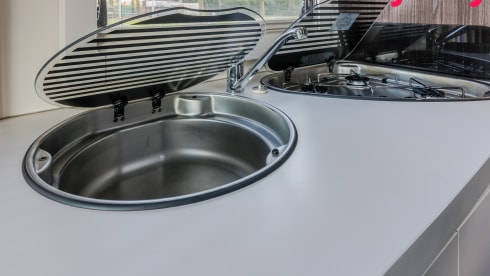 4p Benimar semi-integrated uit 2017
