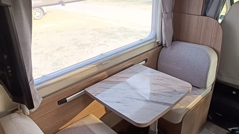 Rupelcamper – 6p Carado alcove from 2019