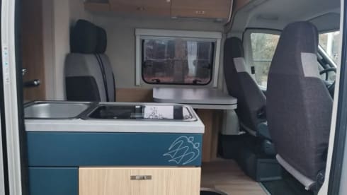 C03 – 2-Personen-Knaus-Bus aus dem Jahr 2018