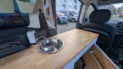 Basic Micro camper! 1 berth Peugeot Partner 