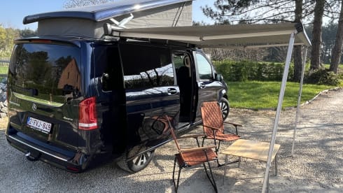 Sprokmobiel – 4p Mercedes-Benz campervan uit 2022