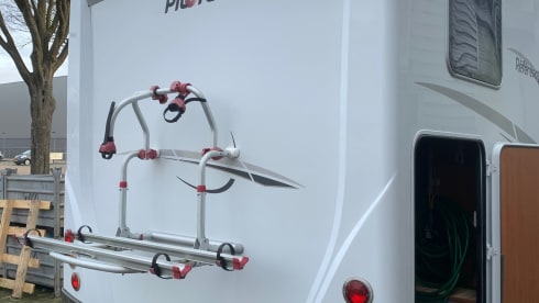 generous family integrated motorhome