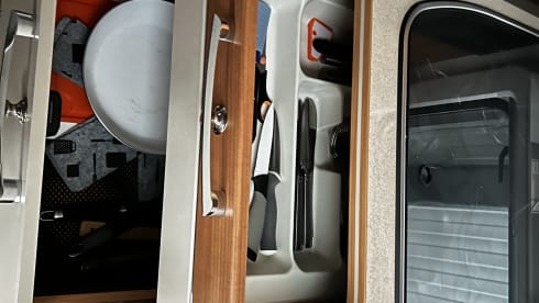 Krabje – Super nice travel camper Air conditioning Living space
