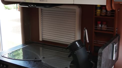 3p Dethleffs T 6700 half integral, from 2012