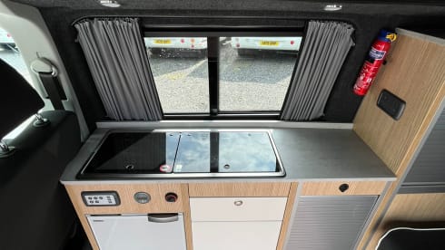 YS22RYH NOMAD Romford –  4 Berth Nomad Camper - Romford