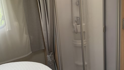 4 person Sunlight T69L from 2018