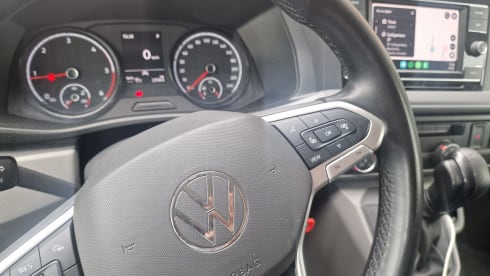 2 to 6 persons Volkswagen Style VAN
