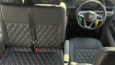 Benji – New conversion T6.1 4 berth Volkswagen campervan 