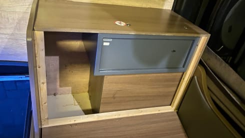 Havana – 6 birth Motorhome Fully INSURED and Equipped + breakdown cover