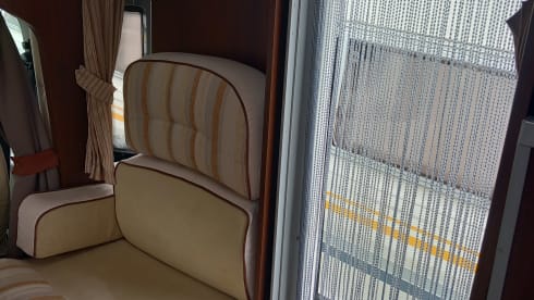 ELNA – Hymer a 5 posti integrato dal 2013