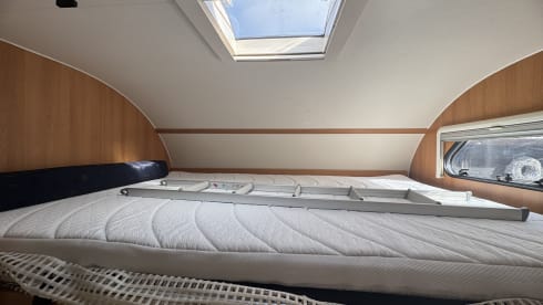 Compacte 6p camper – 6p Dethleffs alcove from 2008