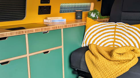 HYGGE – Volkswagen campervan met 5 slaapplaatsen uit 2020