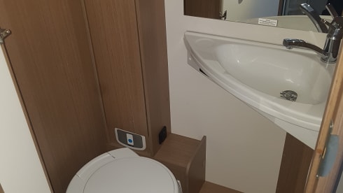 Dethleffs  – Generous 4 Person Integral camper