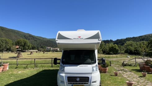 Roller Team – Spacious, cozy family camper