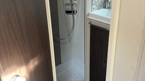 Pinguin Campers HNJ97K – Nieuwe familiecamper !