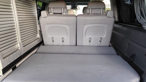4p Mercedes-Benz campervan from 2012