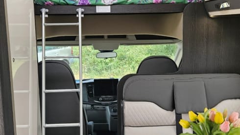 Zefiro 675 2025 – Luxury and Spacious 6 berth Motorhome 