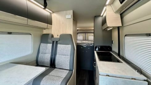  Autotrail Expedition 68 Pop Top 2/3/4 Berth